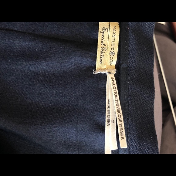 Dark navy pleated skirt - Picture 3 of 3